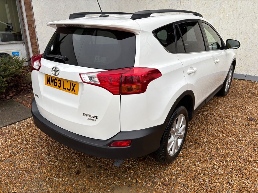 Used Toyota RAV4 2014 for sale - 77792109: Photo 16