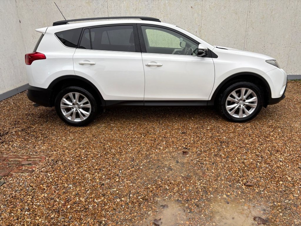 Used Toyota RAV4 2014 for sale - 77792109: Photo 8