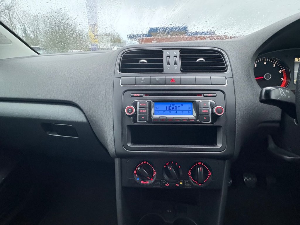 Used Volkswagen Polo 2010 for sale - 77547141: Photo 11