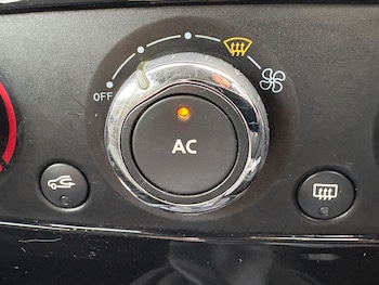 Used Renault Clio 2014 for sale - 77967292: Photo