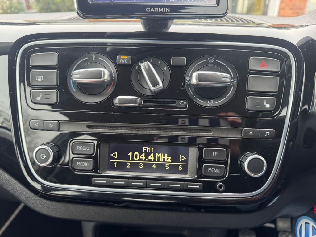 Used Volkswagen up! 2013 for sale - 77905347: Photo 18