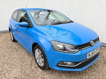 Used Volkswagen Polo 2015 for sale - 78575276: Photo