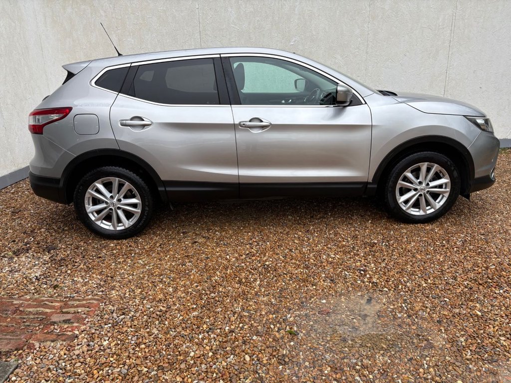 Used Nissan Qashqai 2014 for sale - 77621643: Photo 8