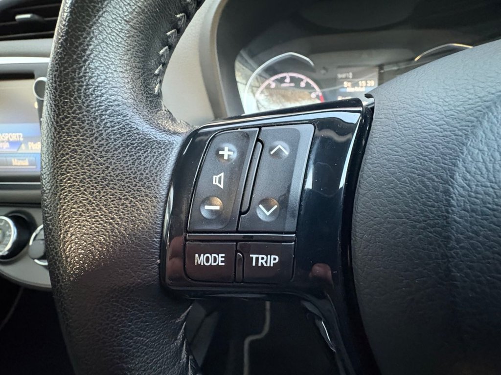 Used Toyota Yaris 2017 for sale - 77038000: Photo 24