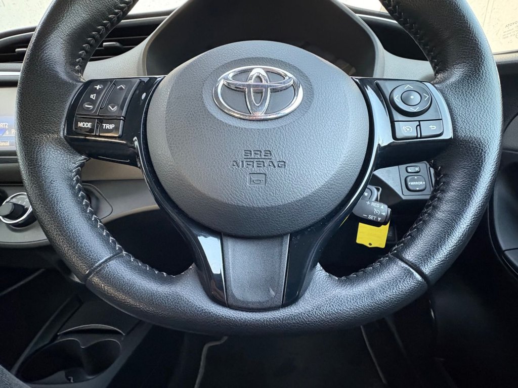 Used Toyota Yaris 2017 for sale - 77038000: Photo 25