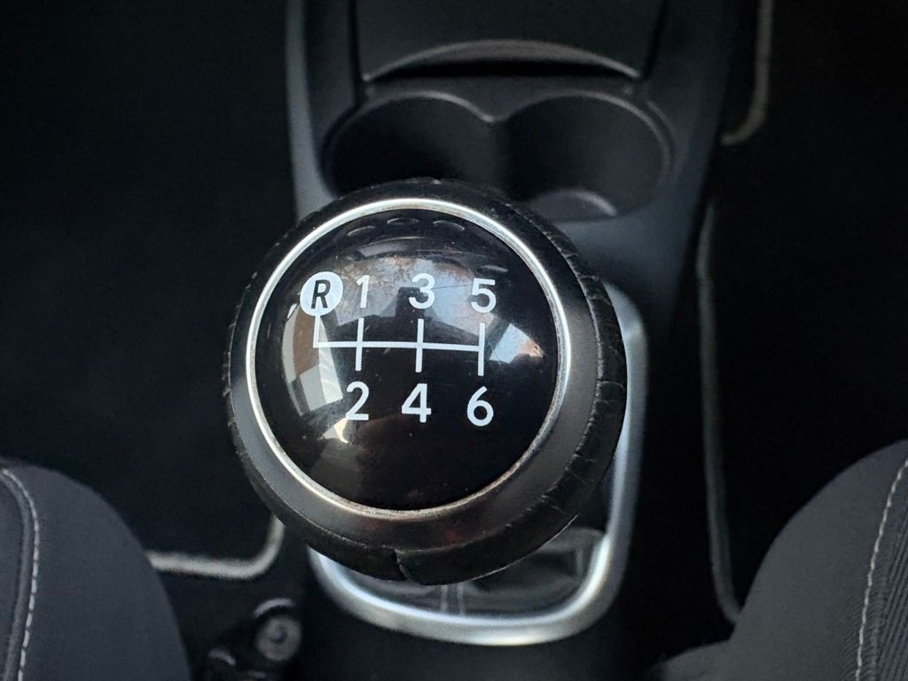 Used Toyota Yaris 2017 for sale - 77038000: Photo 30