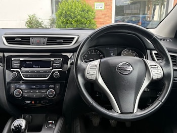 Used Nissan Qashqai 2016 for sale - 78943412: Photo