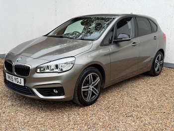Used BMW 2 Series 2015 for sale - 77026877: Photo
