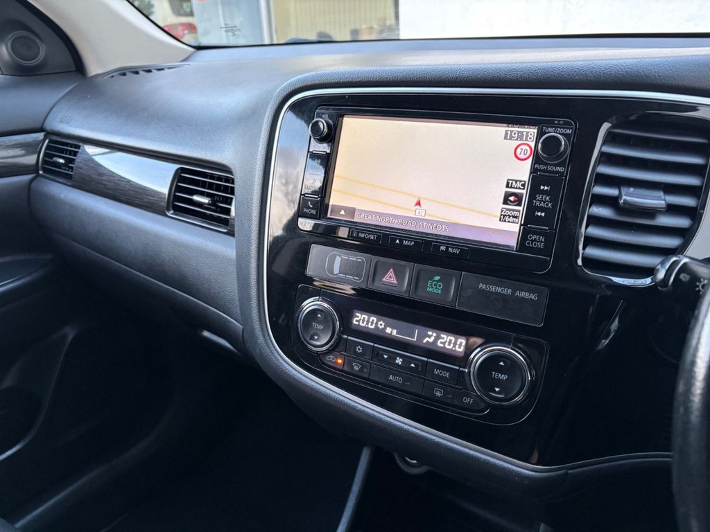 Used Mitsubishi Outlander 2016 for sale - 78167685: Photo 37