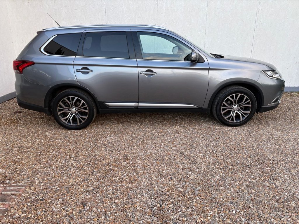 Used Mitsubishi Outlander 2016 for sale - 78167685: Photo 8