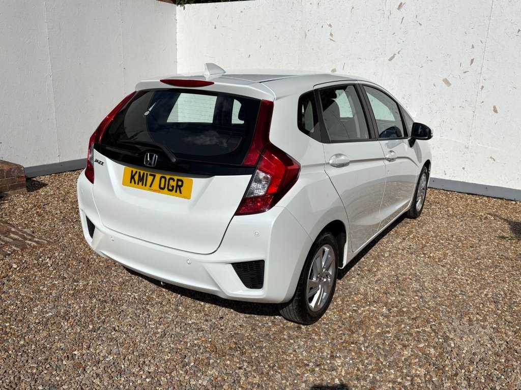 Used Honda Jazz 2017 for sale - 77027081: Photo 16