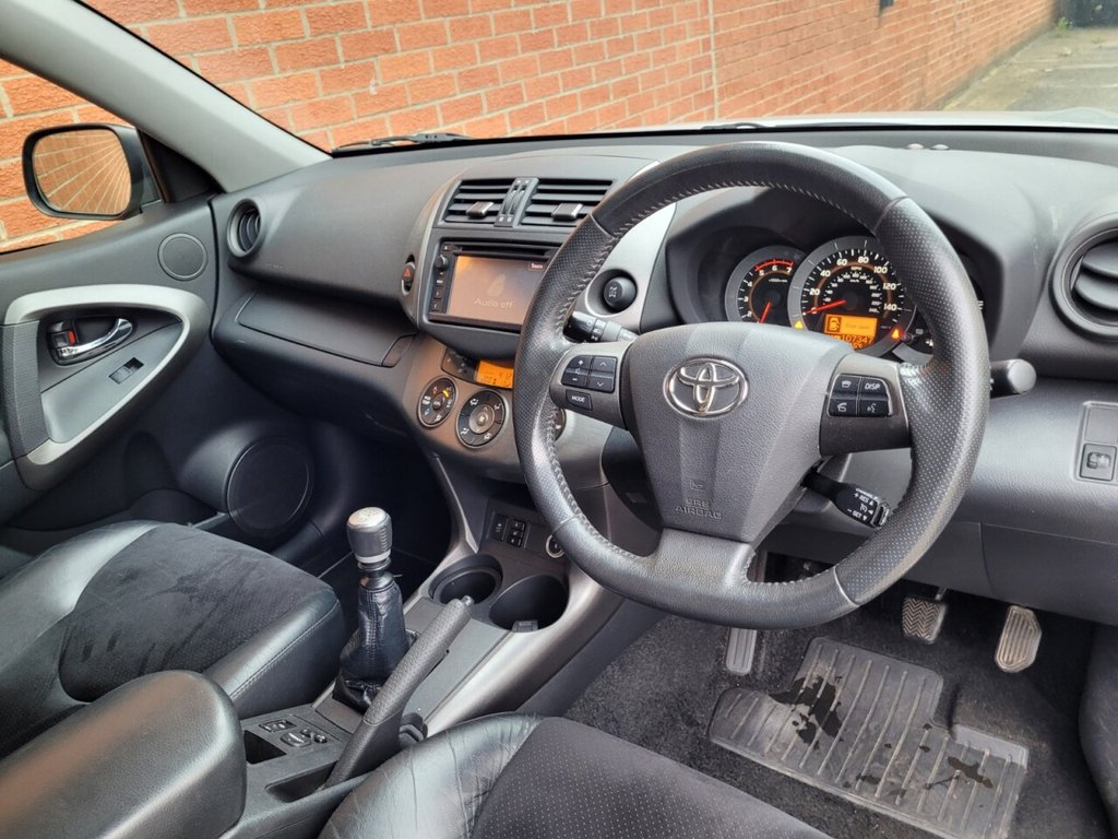 Used Toyota RAV4 2012 for sale - 76173139: Photo 18