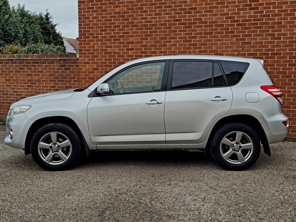Used Toyota RAV4 2012 for sale - 76173139: Photo 3