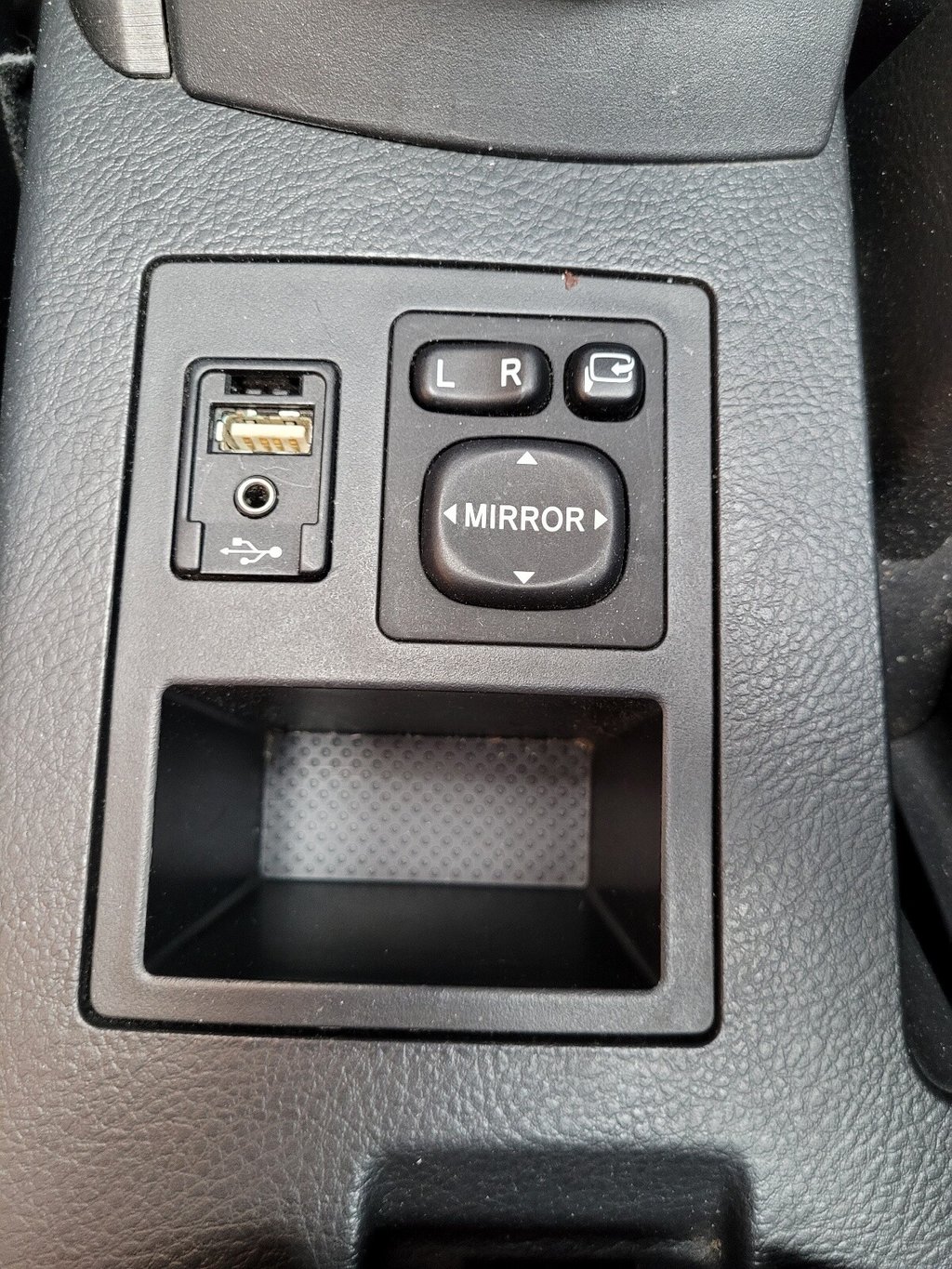 Used Toyota RAV4 2012 for sale - 76173139: Photo 33