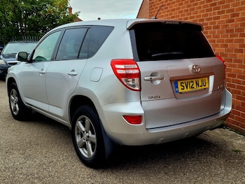 Used Toyota RAV4 2012 for sale - 76173139: Photo 4