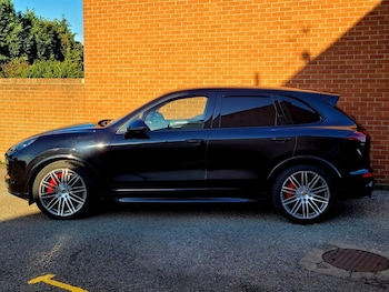 Used Porsche Cayenne 2016 for sale - 76009783: Photo