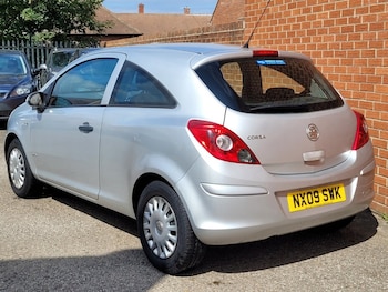 Used Vauxhall Corsa 2009 for sale - 75596722: Photo