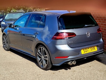 Used Volkswagen Golf 2017 for sale - 75814789: Photo