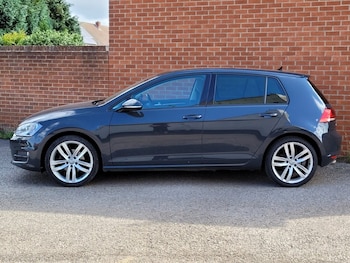 Used Volkswagen Golf 2016 for sale - 75411203: Photo