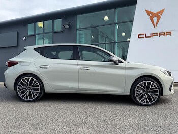Used Cupra Leon 2025 for sale - 76949630: Photo
