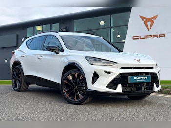 2025 - 1.5 eHybrid 204 V3 5dr DSG