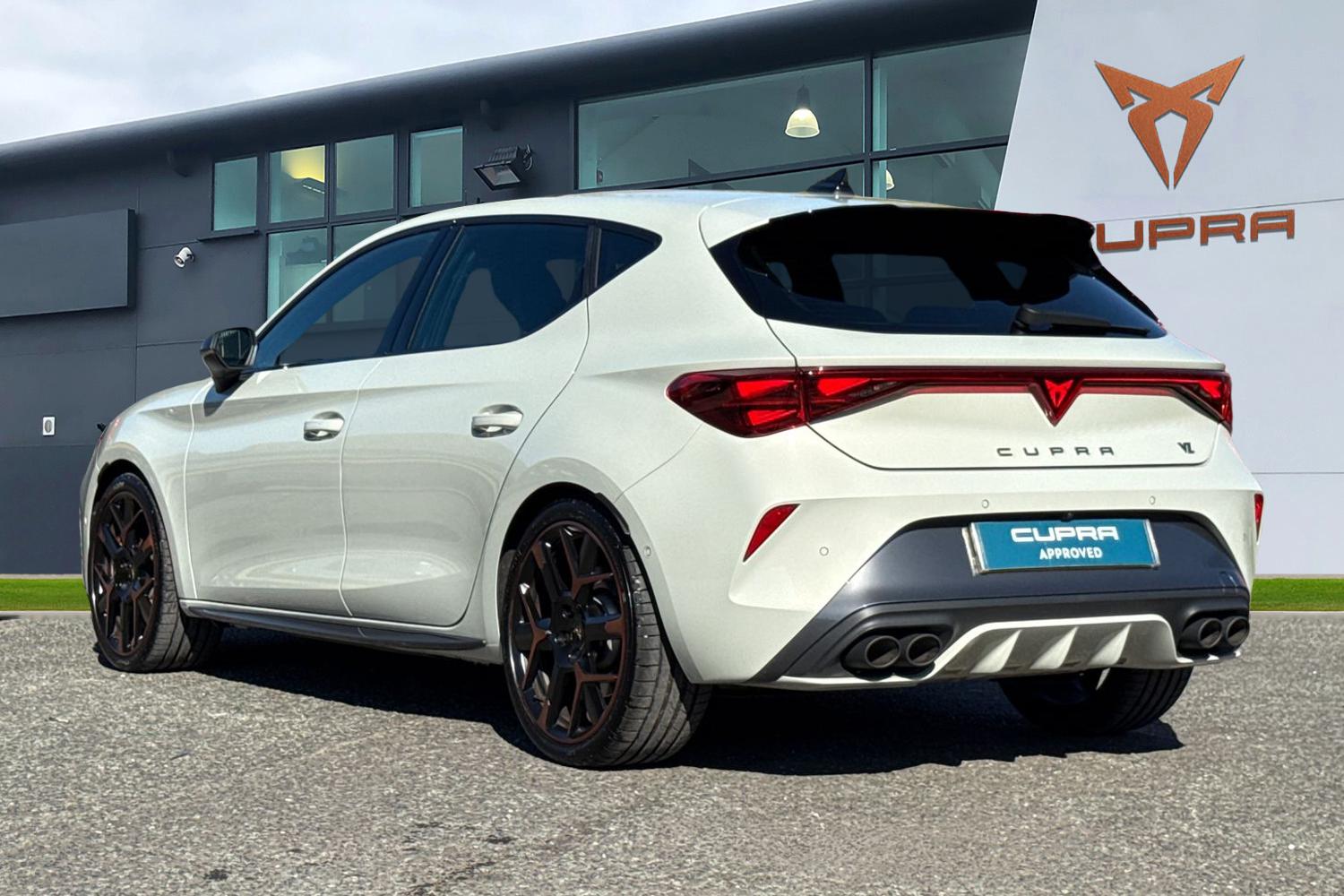 Used Cupra Leon 2025 for sale - 76047264: Photo 2
