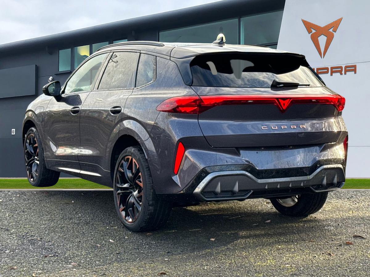Used Cupra Terramar 2025 for sale - 76949716: Photo 2