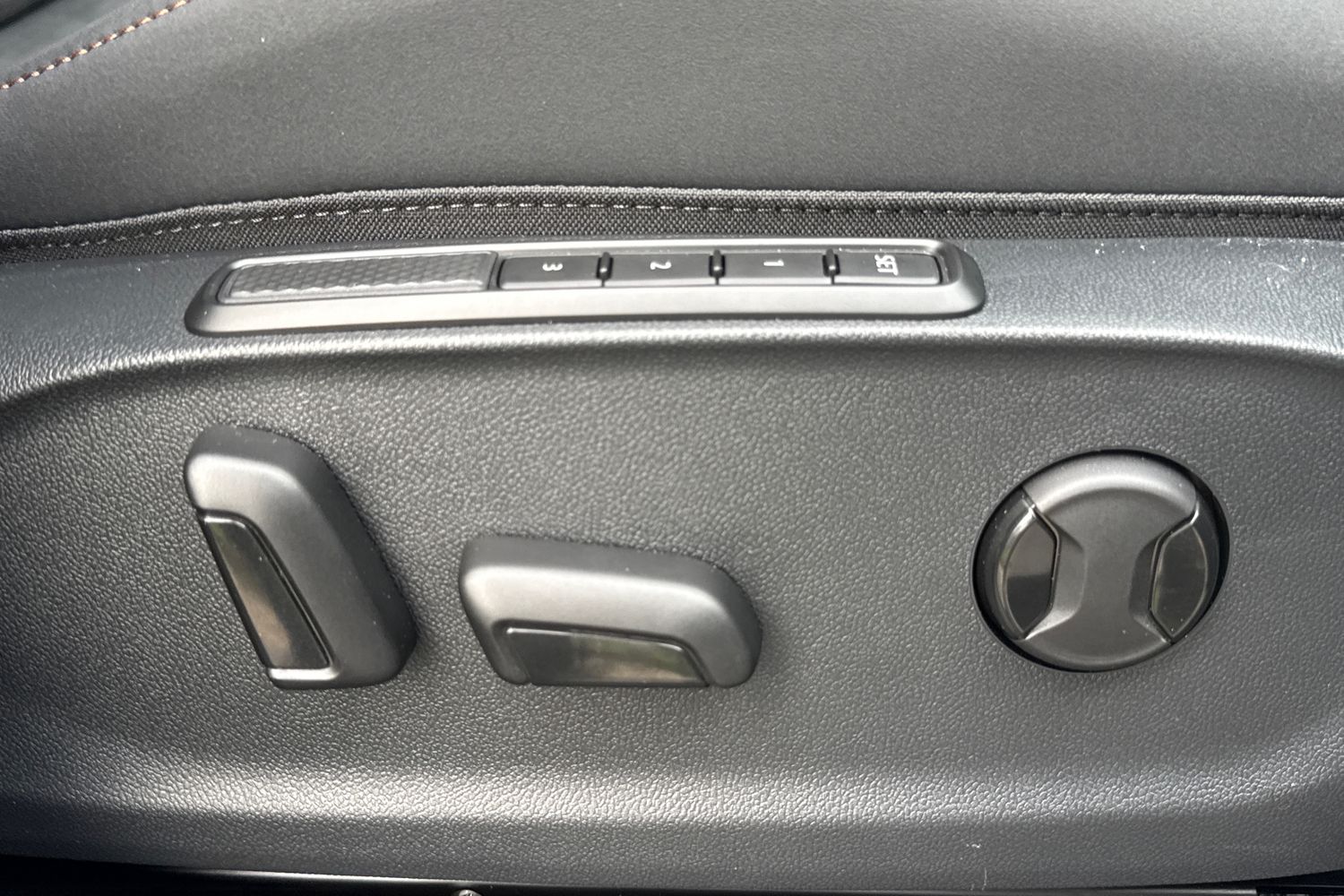 Used Cupra Terramar 2025 for sale - 77158976: Photo 31