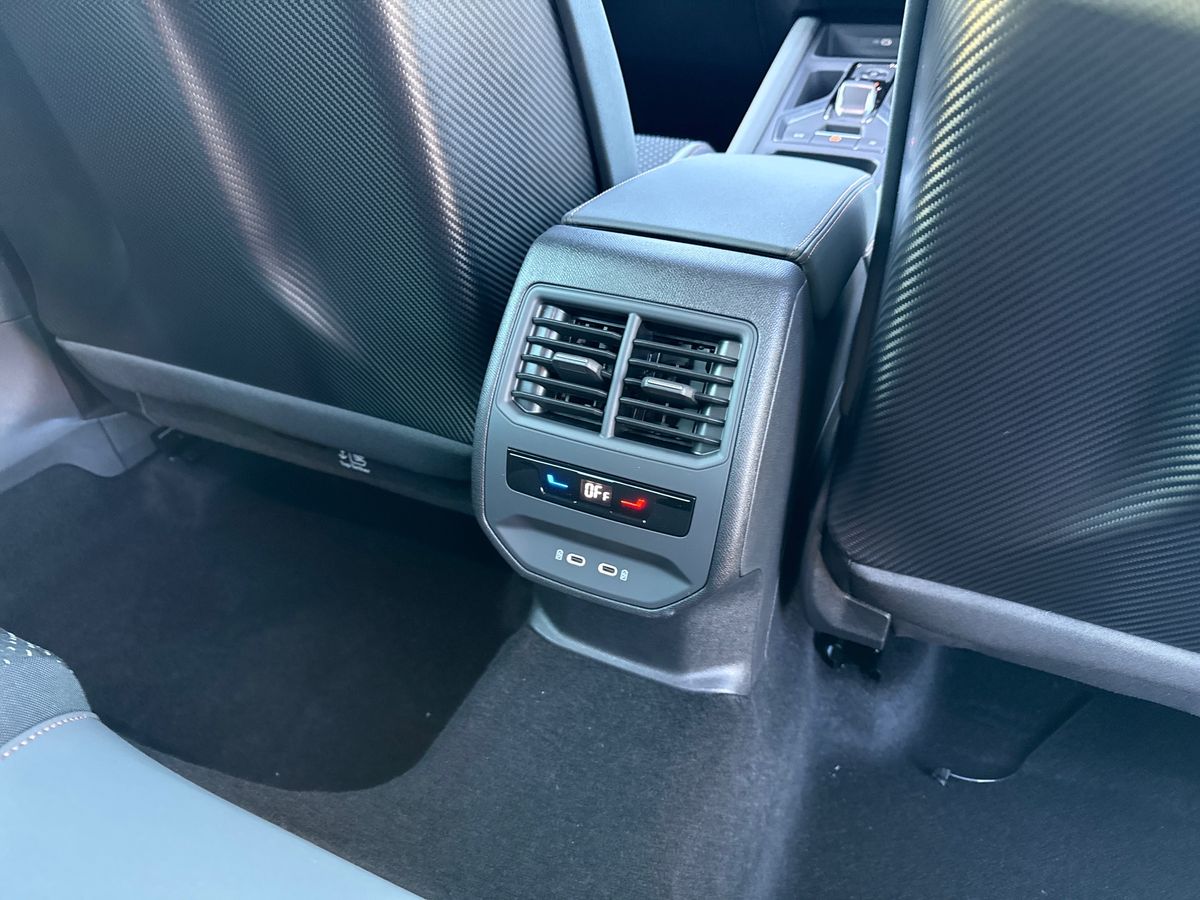 Used Cupra Leon 2025 for sale - 76949678: Photo 30