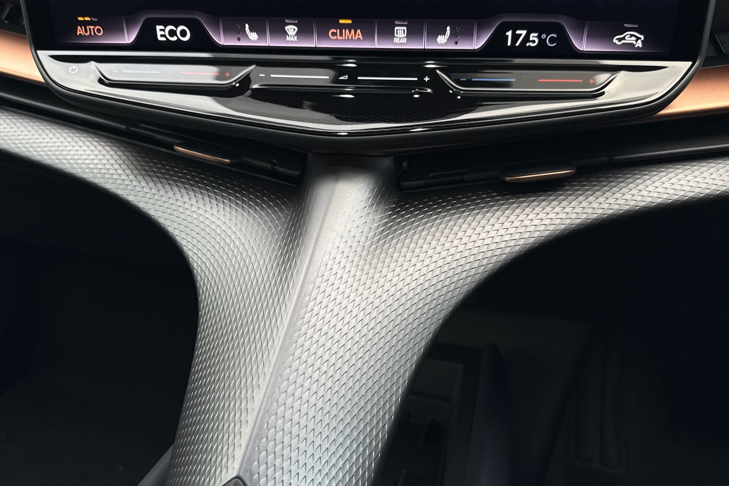 Used Cupra Tavascan 2025 for sale - 77128937: Photo 19