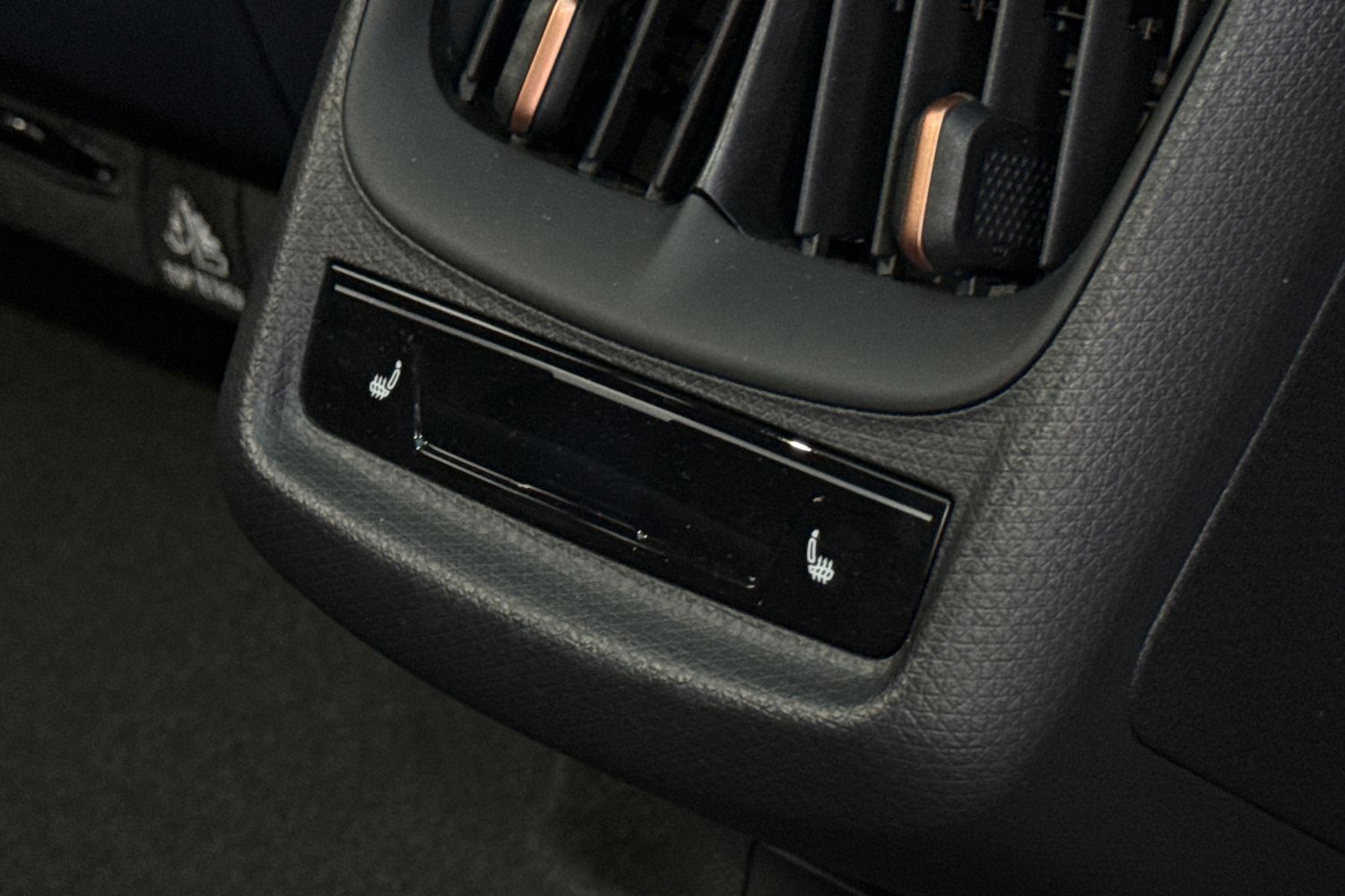 Used Cupra Tavascan 2025 for sale - 77128937: Photo 31