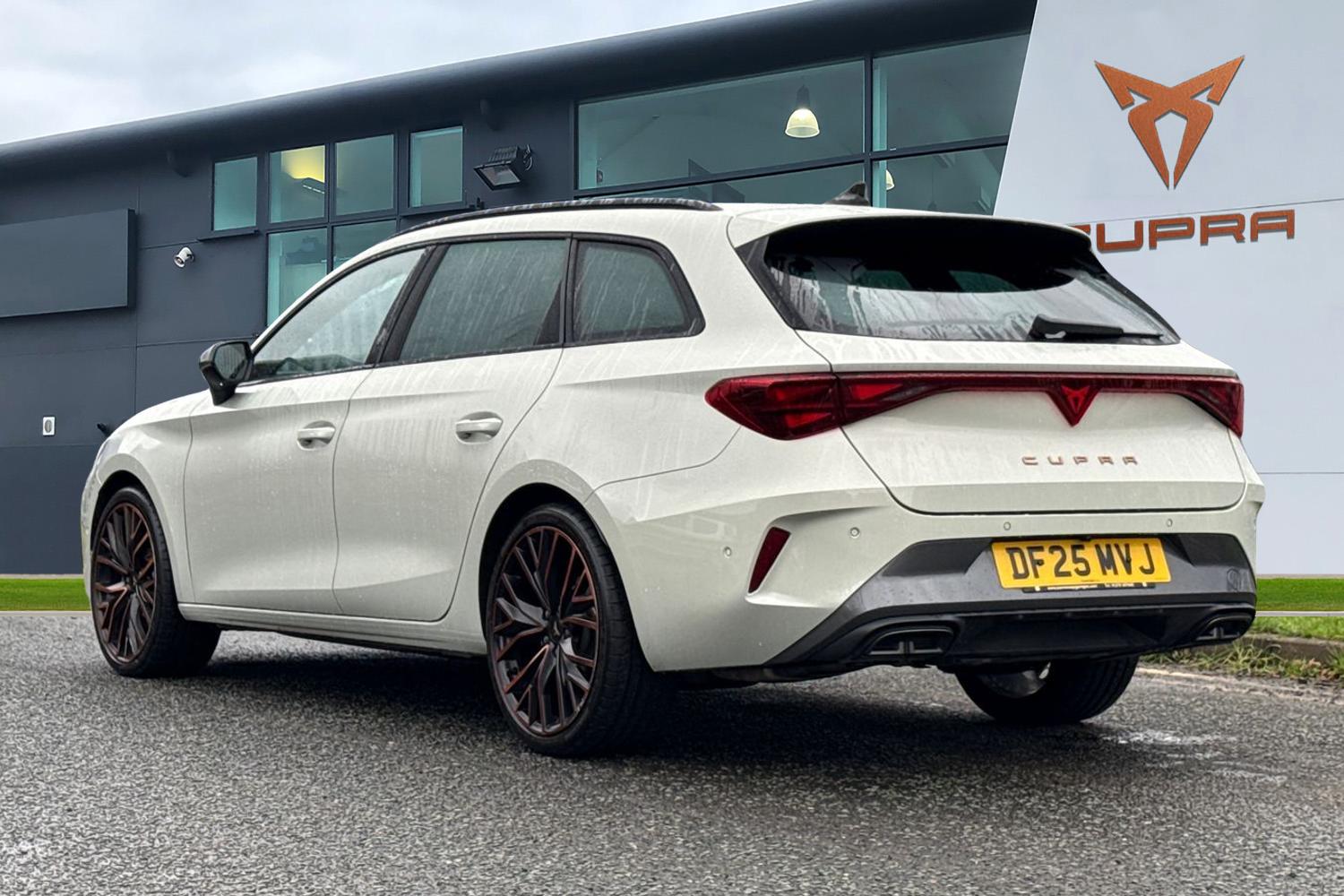 Used Cupra Leon 2025 for sale - 77187537: Photo 2