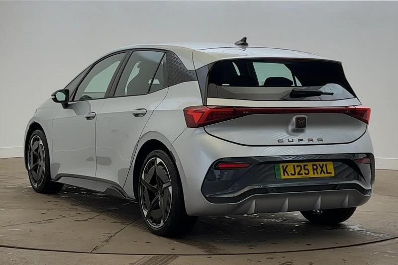 Used Cupra Born 2025 for sale - 76697759: Photo 2