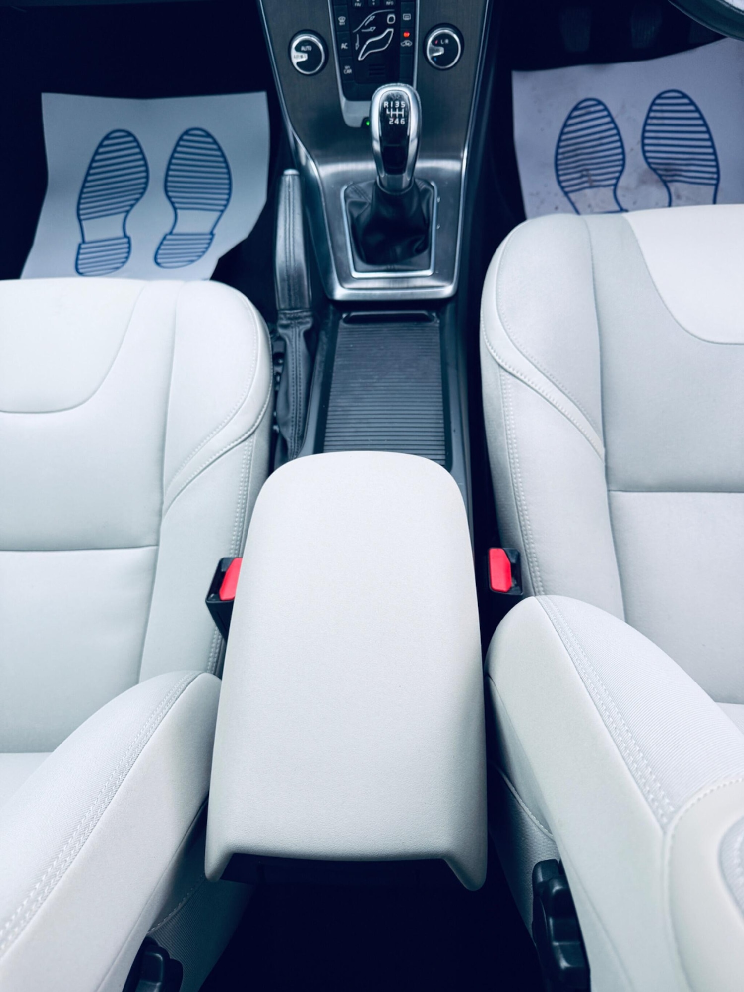 Used Volvo V40 2014 for sale - 77242650: Photo 21