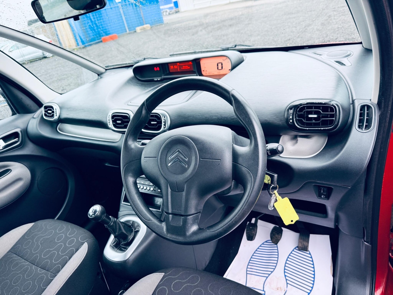 Used Citroen C3 Picasso 2012 for sale - 77166611: Photo 14