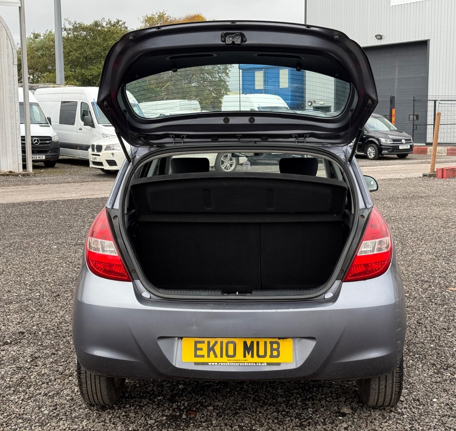 Used Hyundai i20 2010 for sale - 76512168: Photo 11