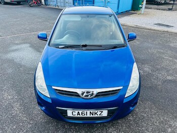 Used Hyundai i20 2011 for sale - 77396368: Photo