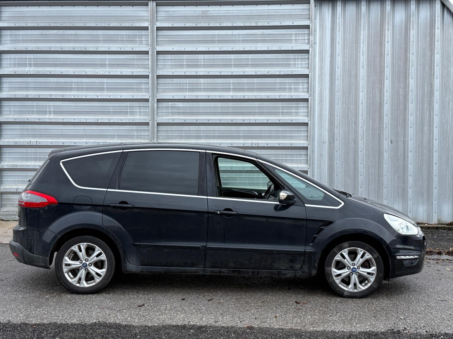 Used Ford S-Max 2012 for sale - 76866409: Photo 4