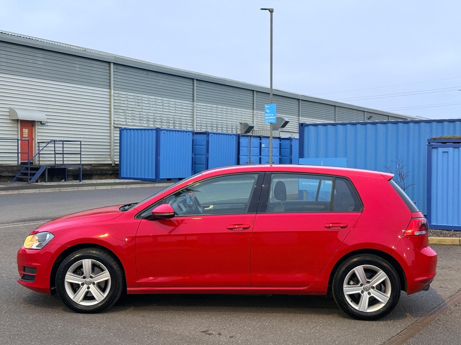 Used Volkswagen Golf 2015 for sale - 77040103: Photo 5