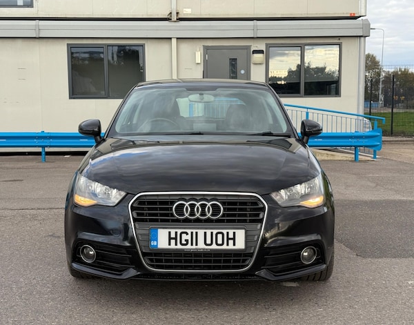 Used Audi A1 2011 for sale - 76060177: Photo 2