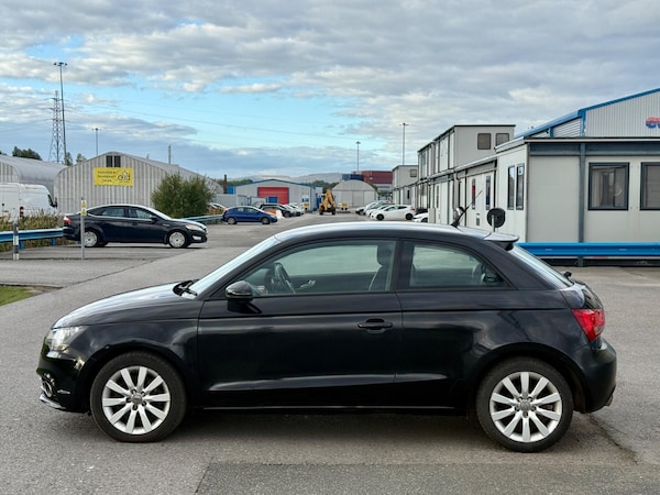 Used Audi A1 2011 for sale - 76060177: Photo 6