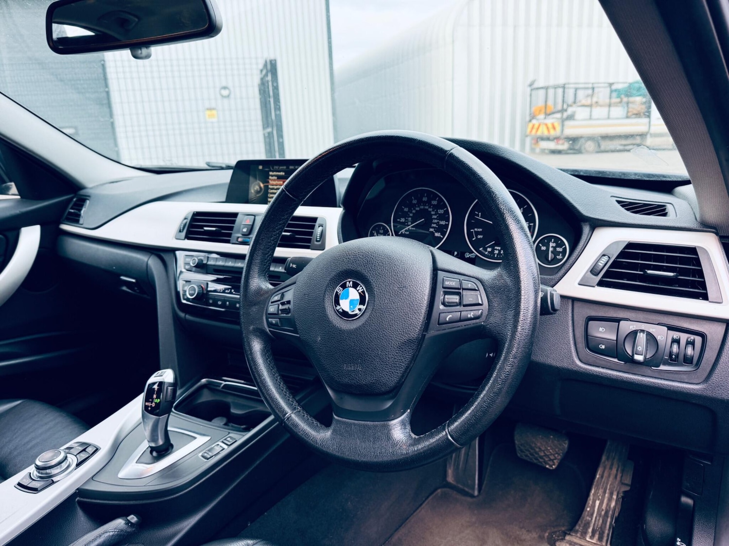 Used BMW 3 Series 2016 for sale - 77074874: Photo 13