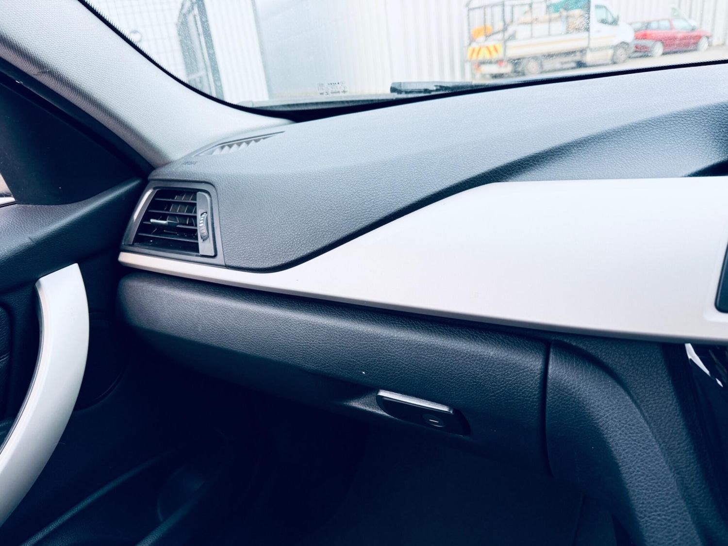 Used BMW 3 Series 2016 for sale - 77074874: Photo 16