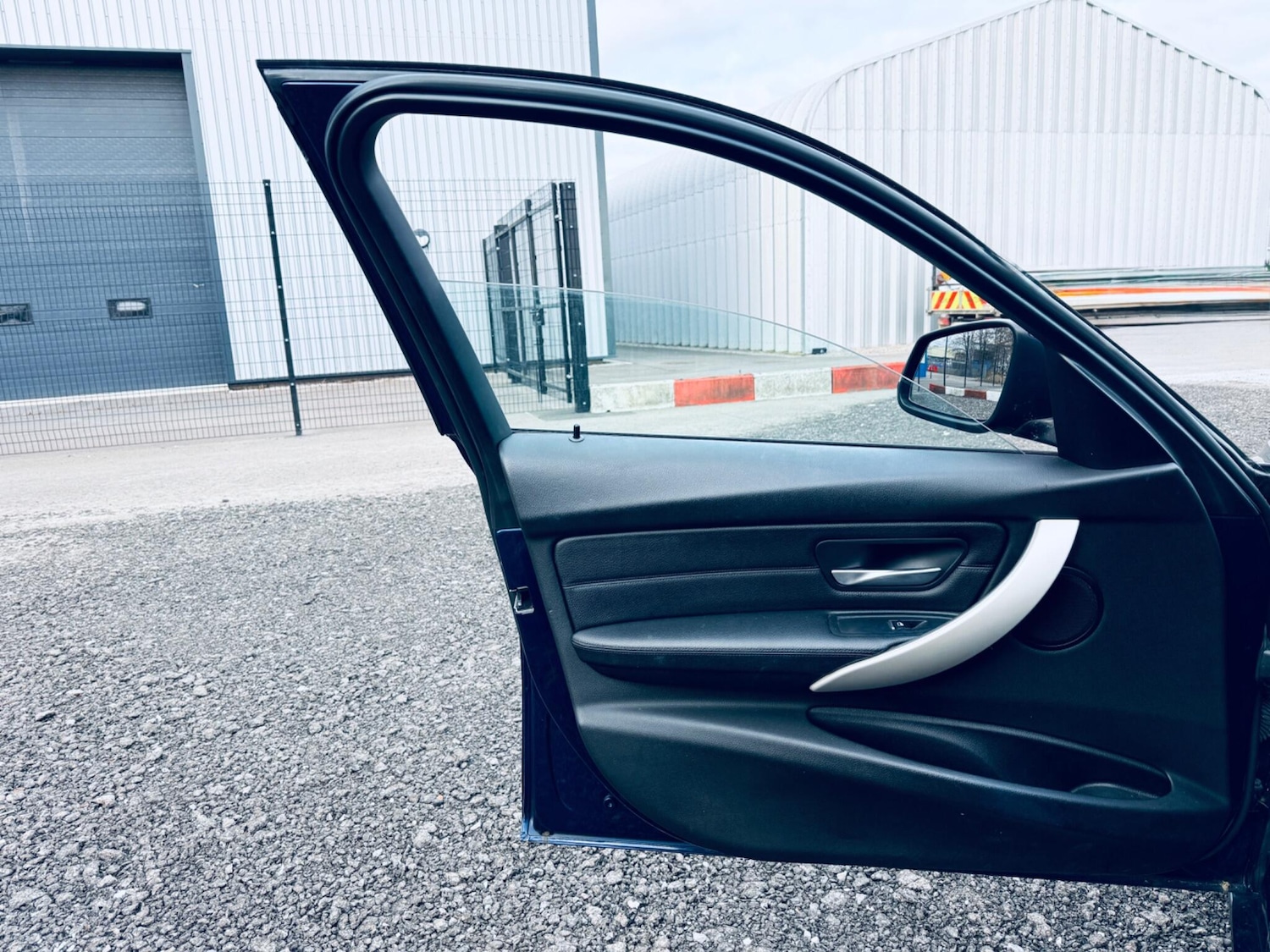 Used BMW 3 Series 2016 for sale - 77074874: Photo 32