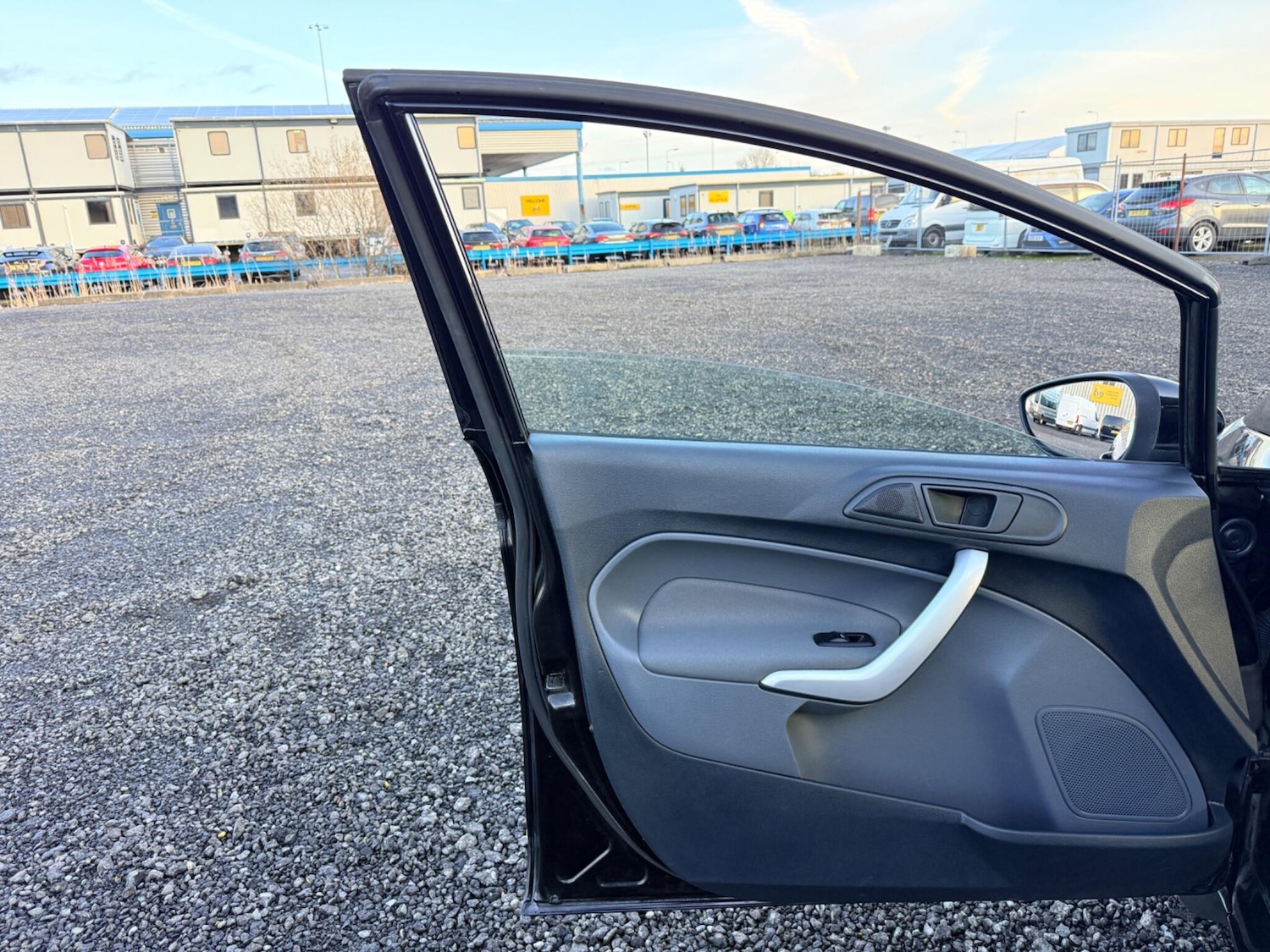 Used Ford Fiesta 2009 for sale - 77131757: Photo 28