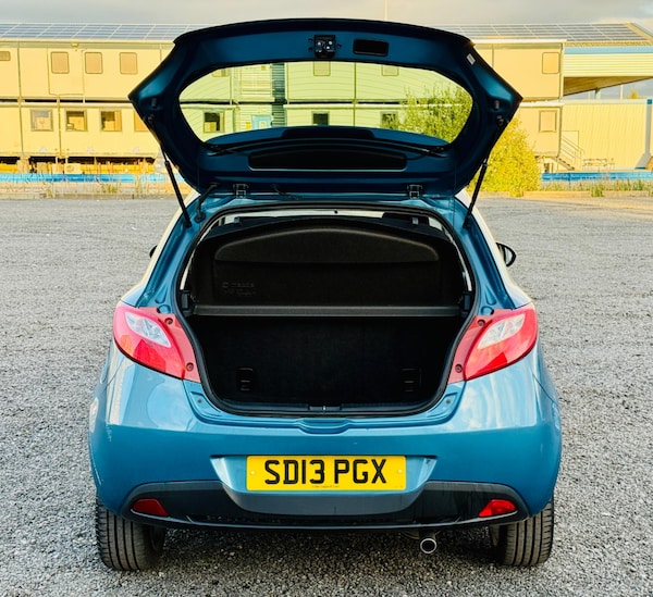 Used Mazda Mazda2 2013 for sale - 76213981: Photo 11