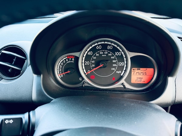 Used Mazda Mazda2 2013 for sale - 76213981: Photo 18