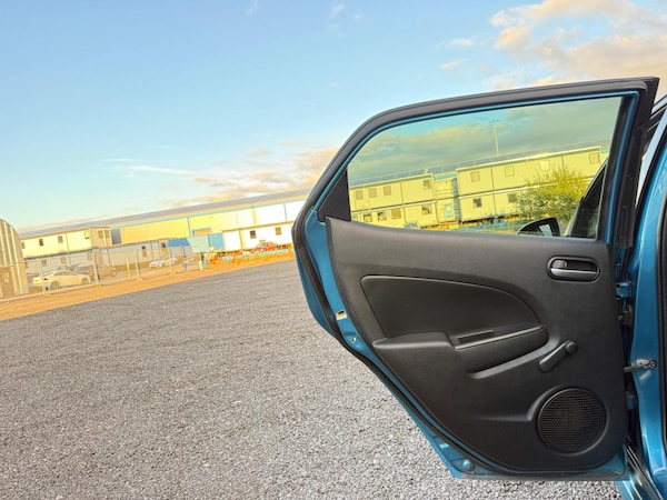 Used Mazda Mazda2 2013 for sale - 76213981: Photo 28