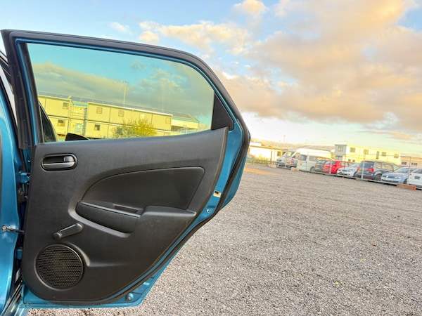 Used Mazda Mazda2 2013 for sale - 76213981: Photo 29