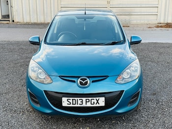 Used Mazda Mazda2 2013 for sale - 76213981: Photo 2